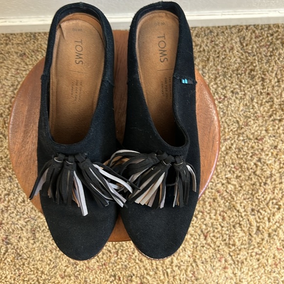 Tom’s Leila Tassel Mules size 10 - Picture 2 of 4